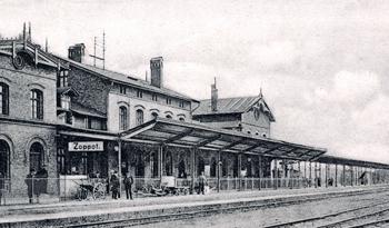 Dworzec Kolejowy w Sopocie na fotografii z ok. 1890 r. źródło: KC