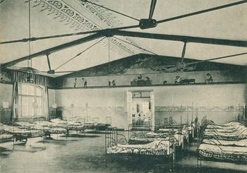 Wnętrze Sanatorium Dziecięcego zdjęcie z ok. 1915 r.  źródło: TPS
