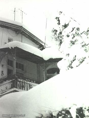 Willa Halina zimą 1972 r.